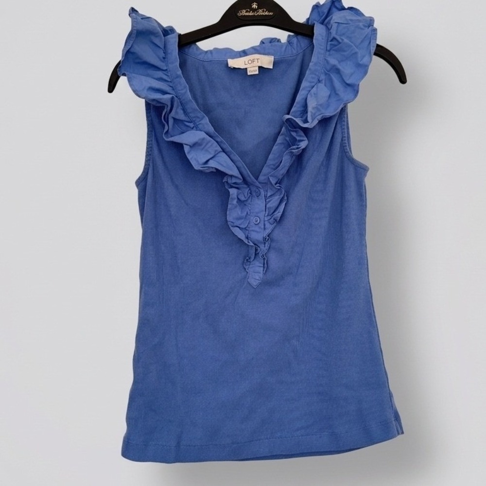 Blue Ribbed Ruffle V-Neck Sleeveless Button Front Top Small Tar Heels UCLA